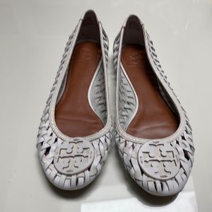 Tory Burch white logo flat